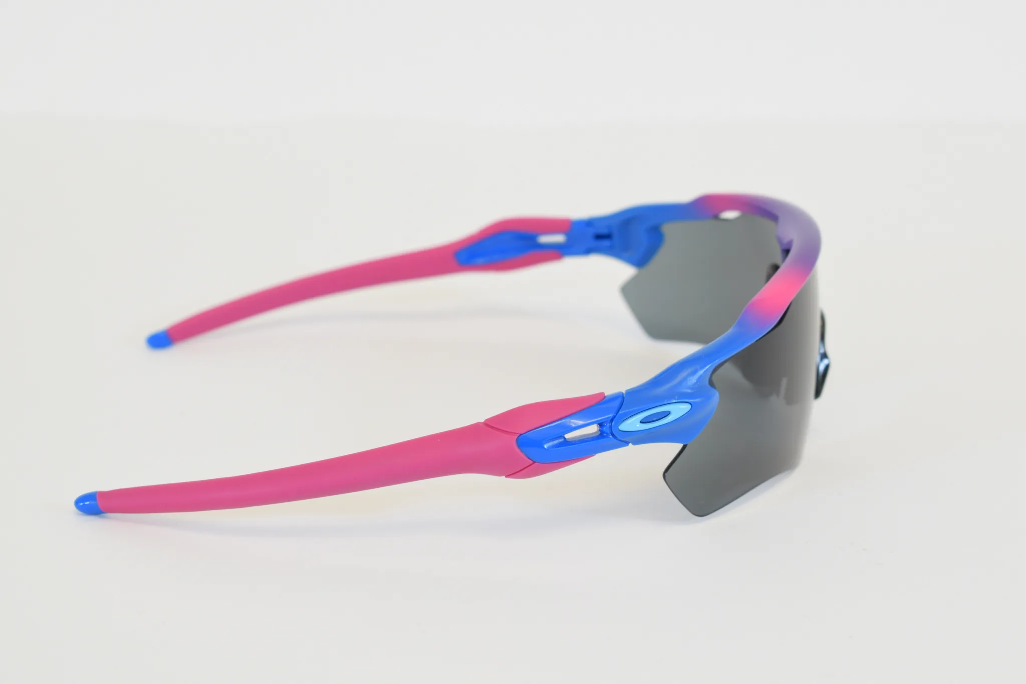 Oakley Radar EV path — 5