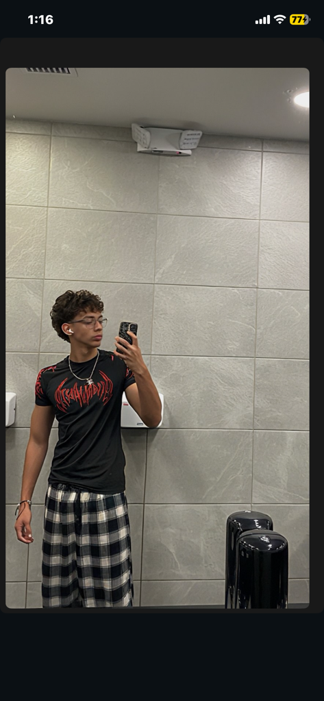 @levipipipi