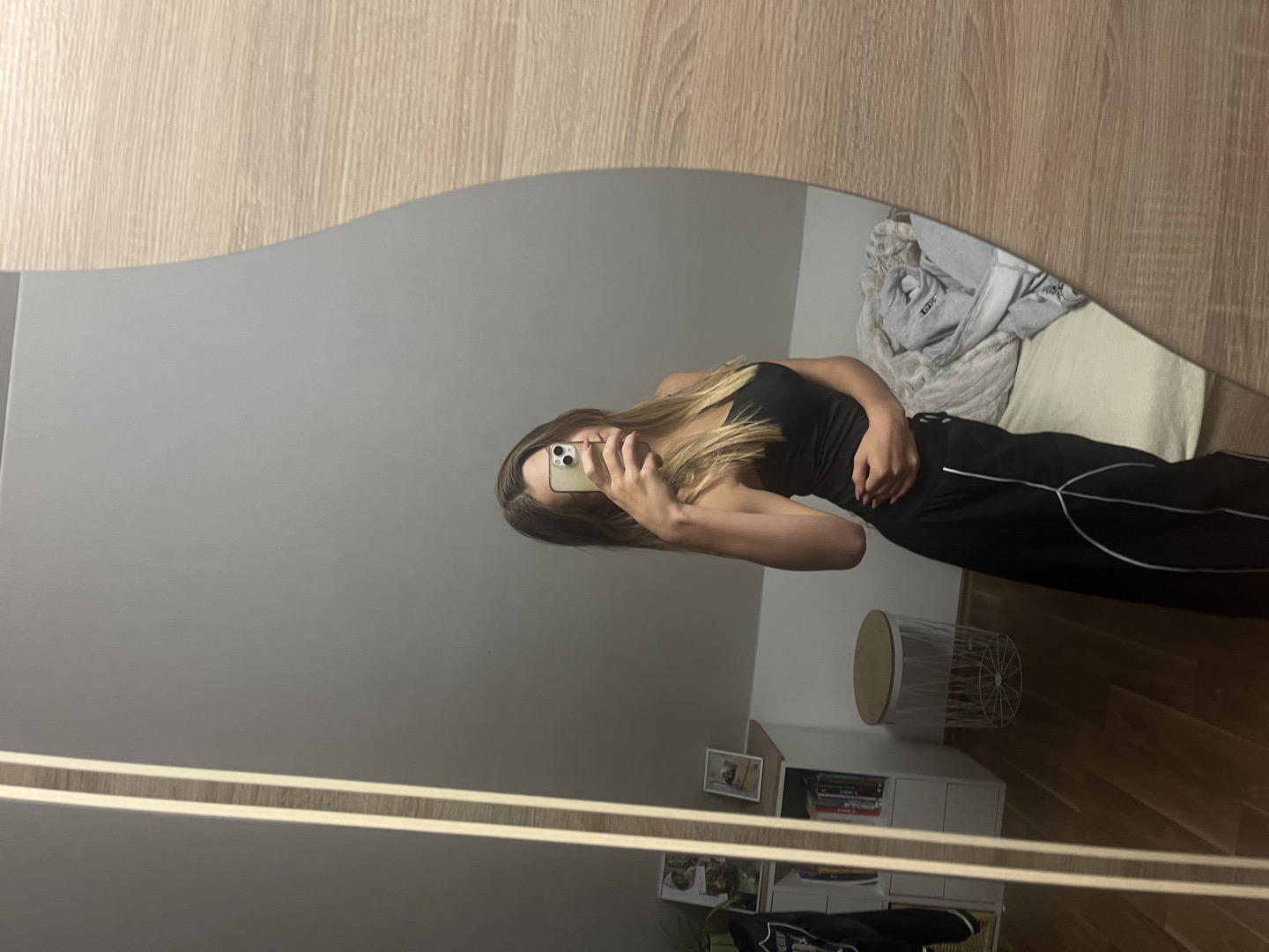 @leuna1234777