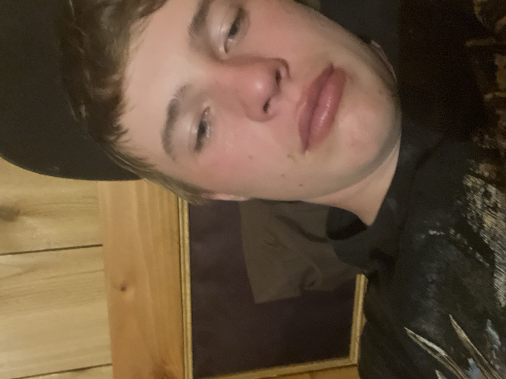 @hayhay15