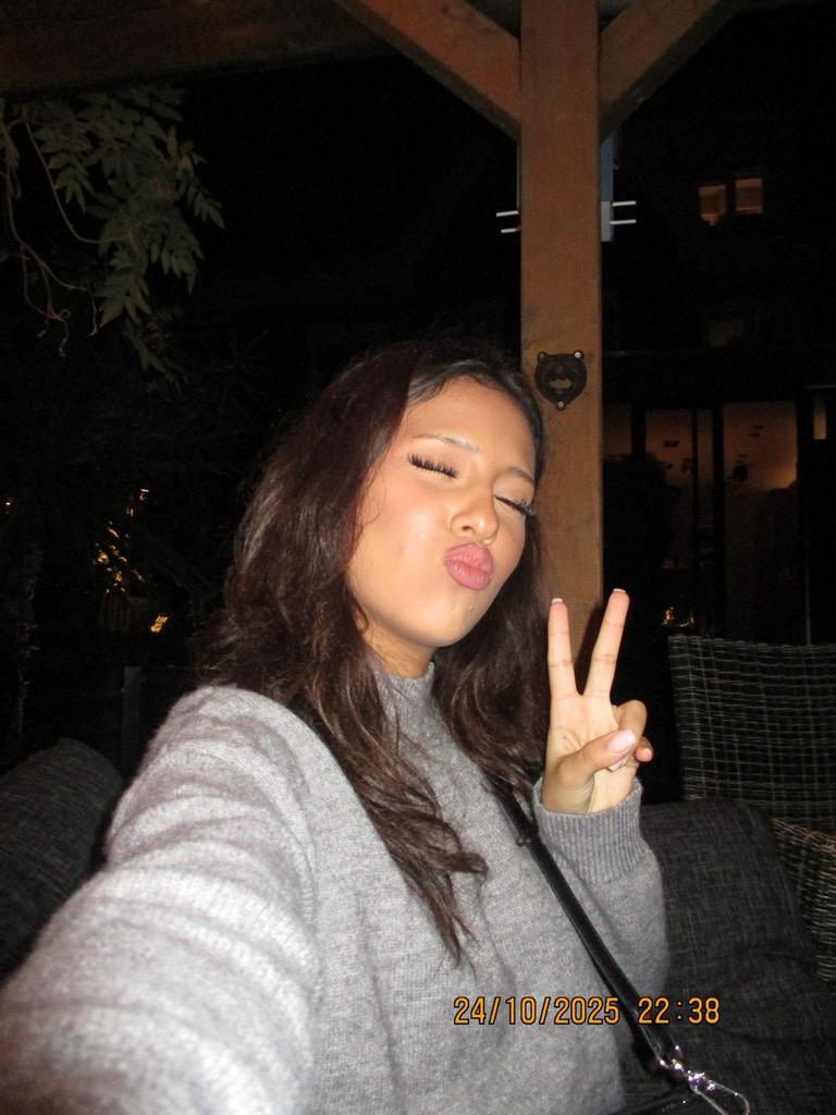 @lina020 from Netherlands