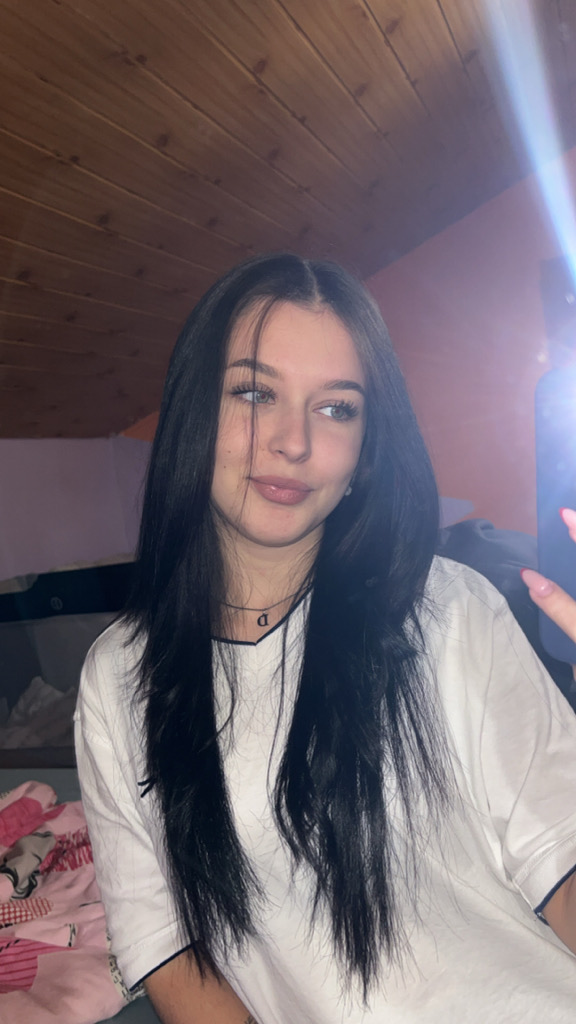 @u76325356 from Czech Republic