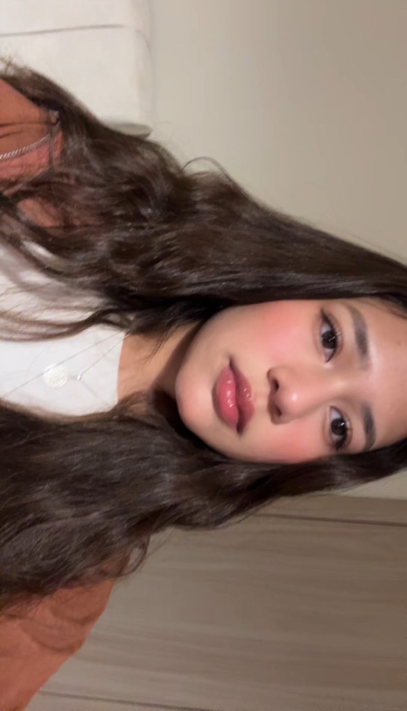@lulipampim from Netherlands