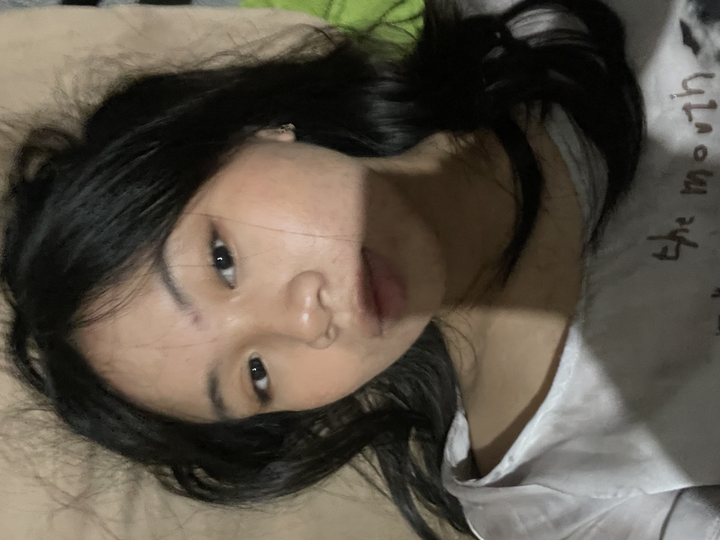 @riyaaanaaa from Hungary