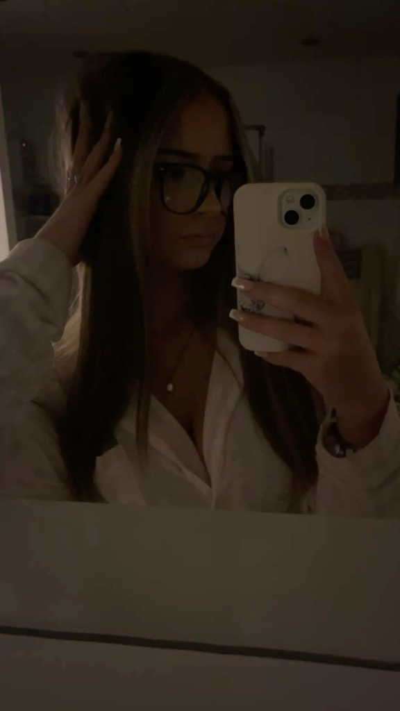 @hottie28489210
