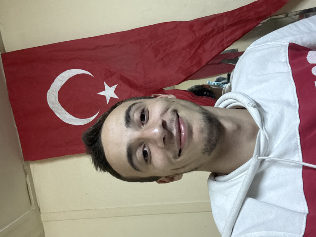 @xkraltr from Turkey