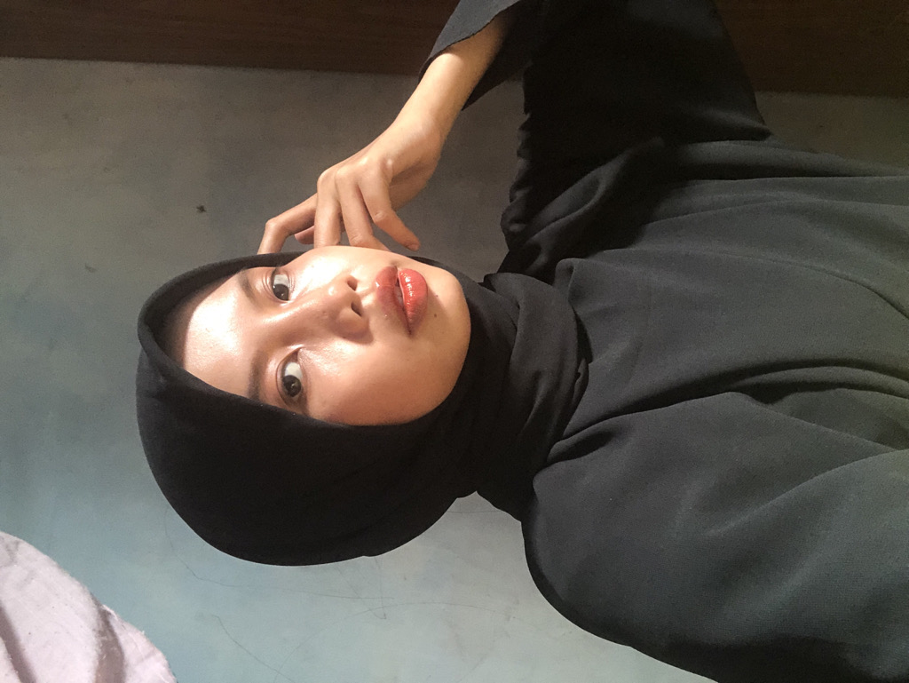 @reina_ from Netherlands