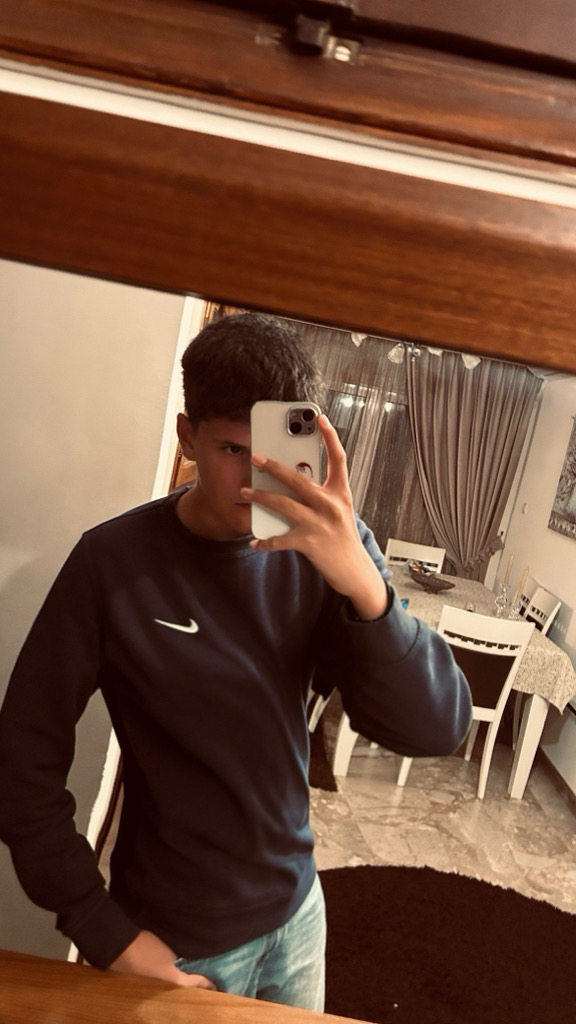 @tzelloss