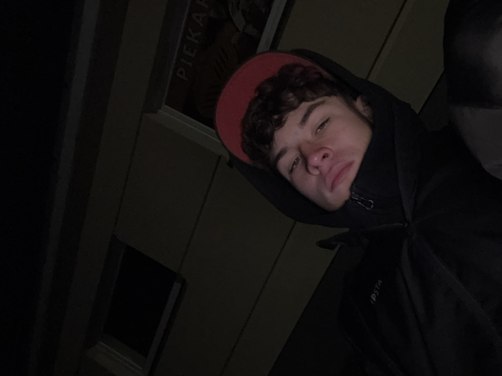 @twghegjidsfj