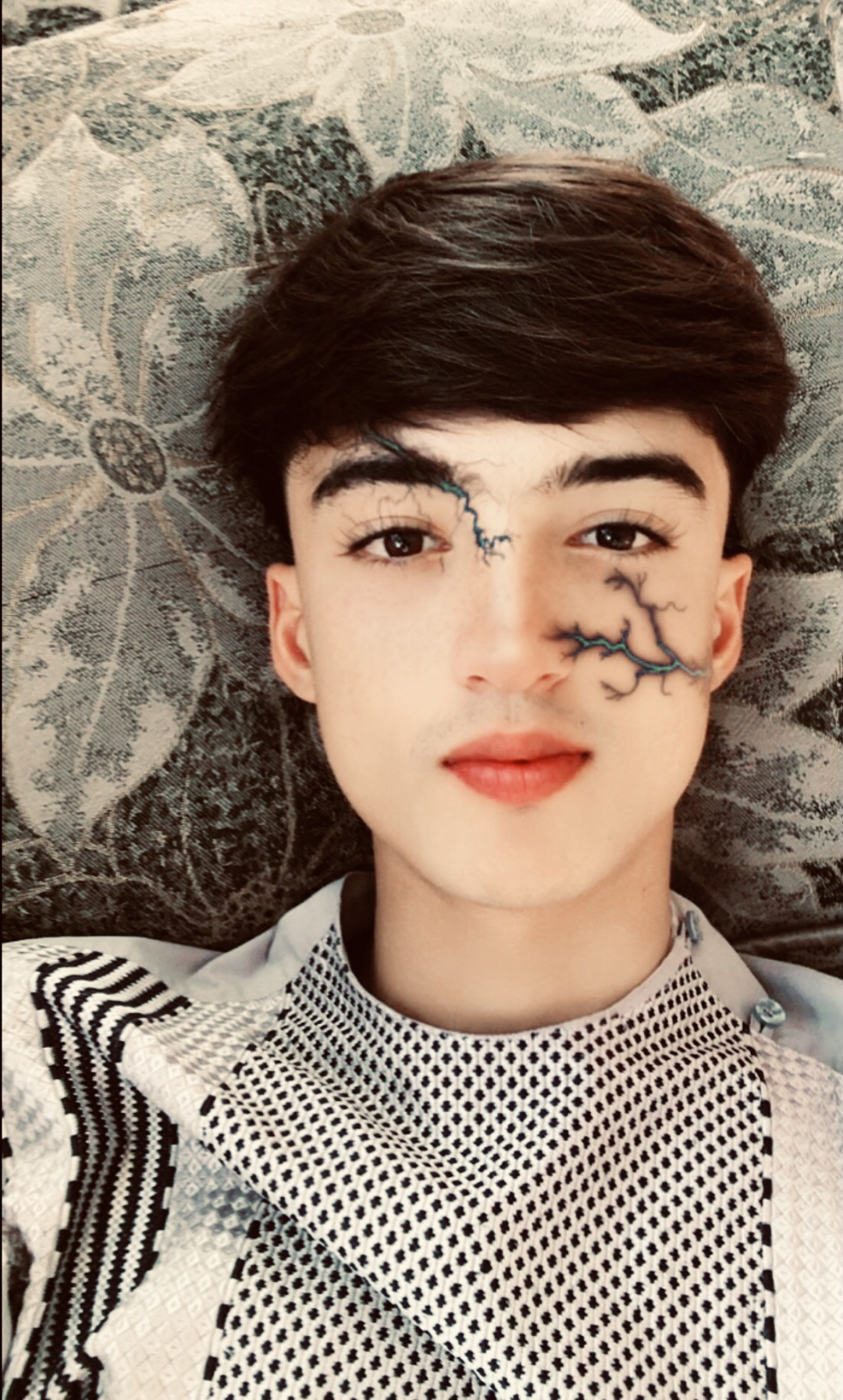 @u82089937