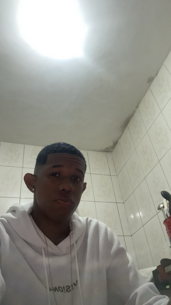 @jhfsdgjjhddd from Brazil
