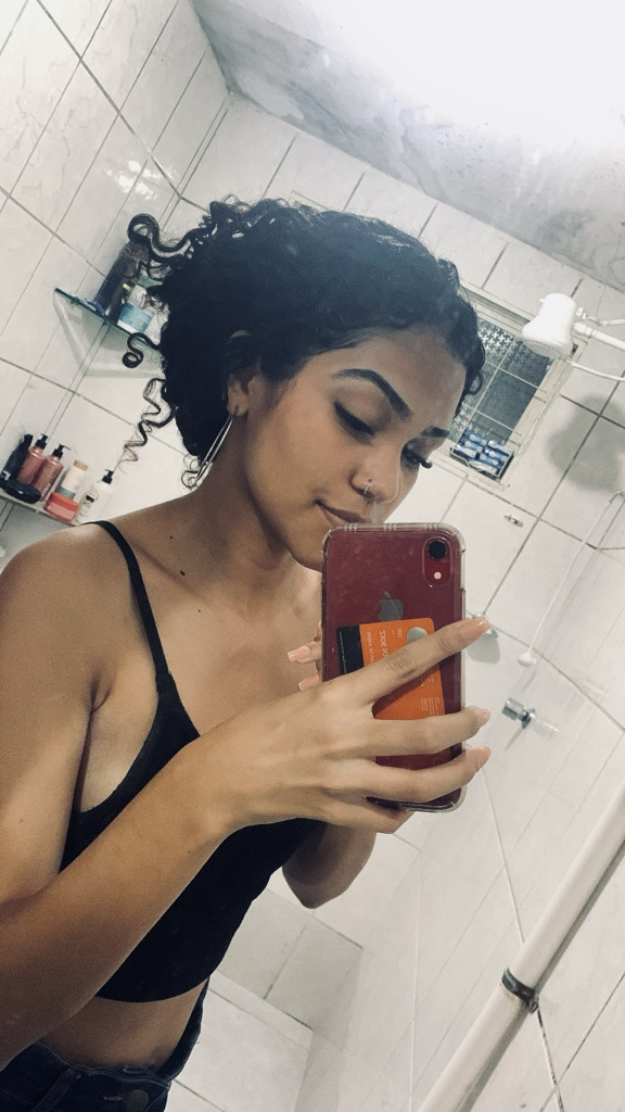 @aninhaaaaaaaa
