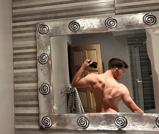@udhdvsusndh