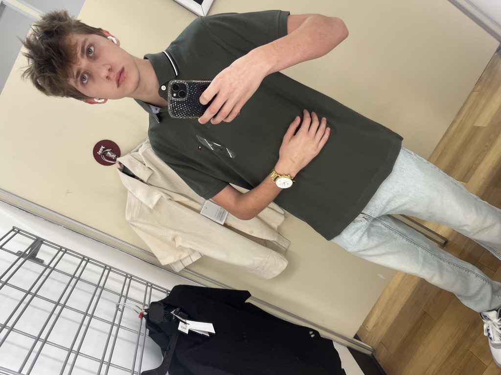 @zach_ss from United States