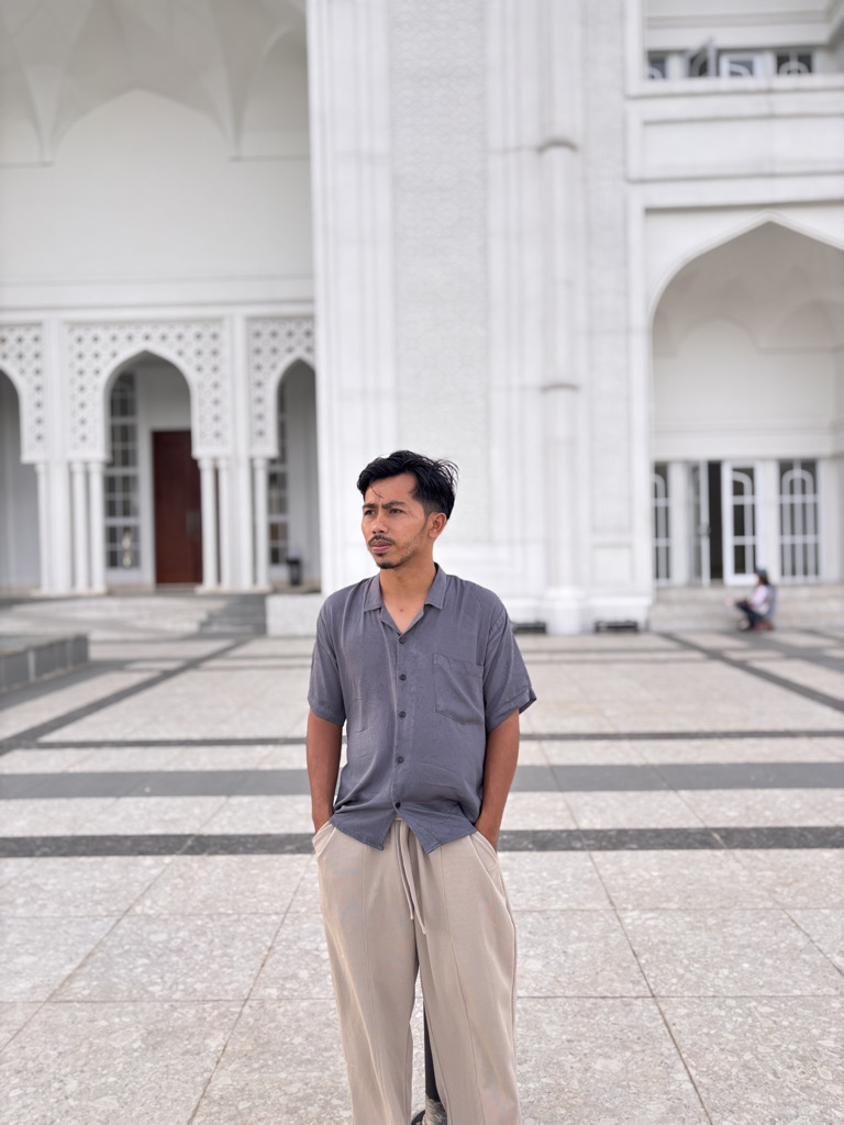 @bayuakabaab from Austria