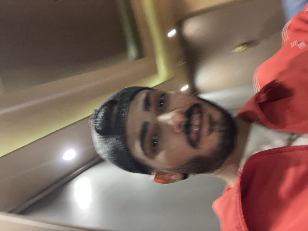 @u28294268