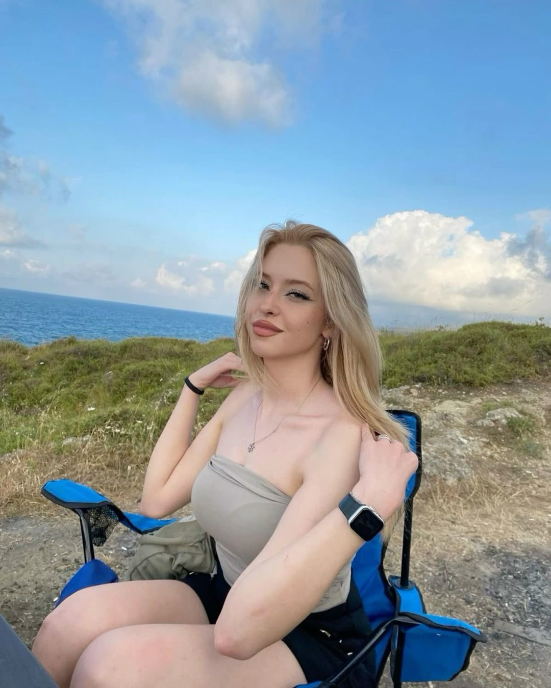 @elacimm12345