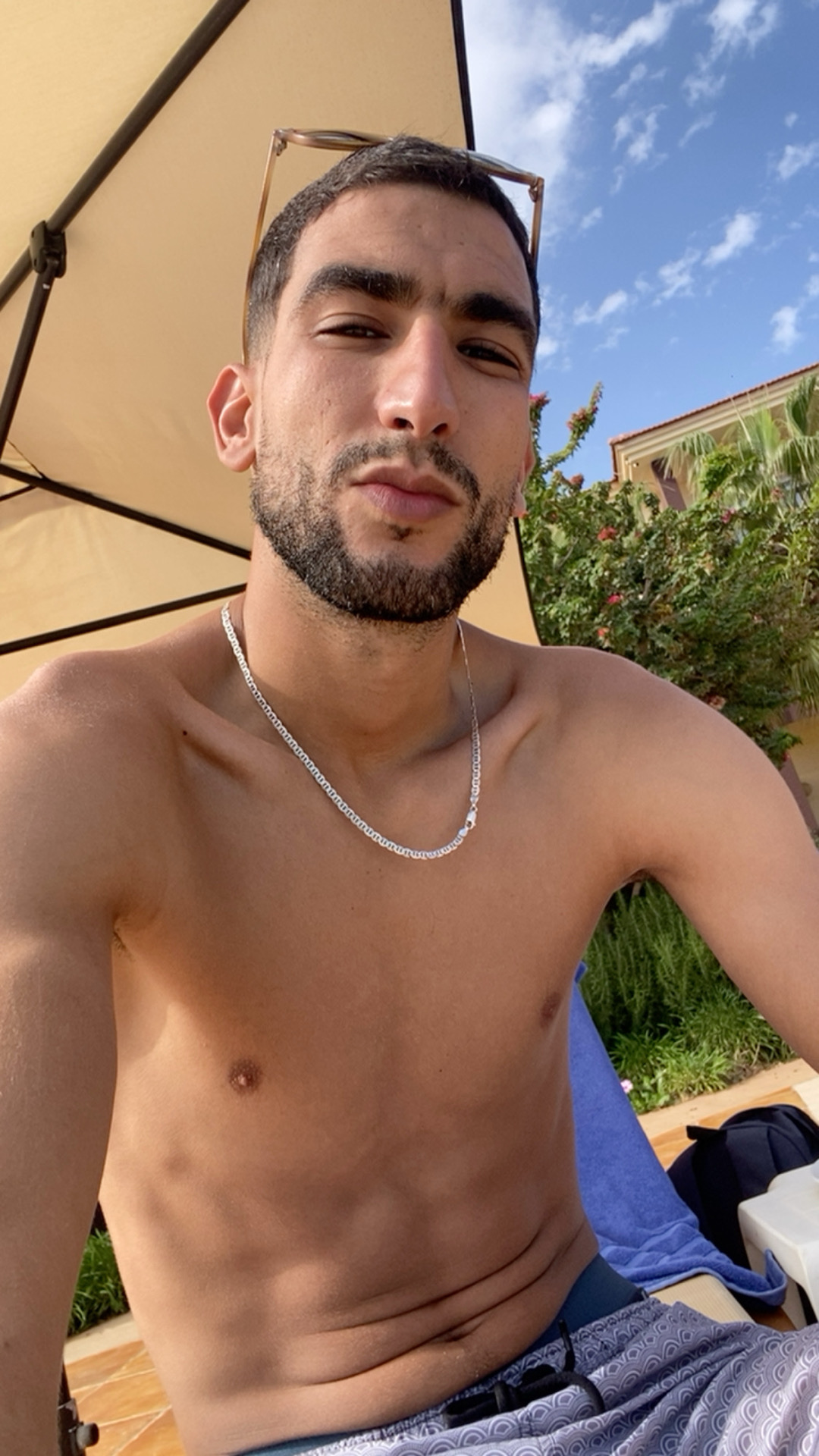 @u94085958