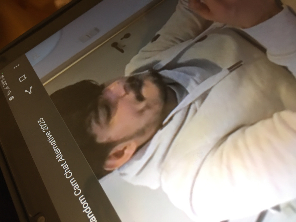 @alivsgsjso from New Zealand