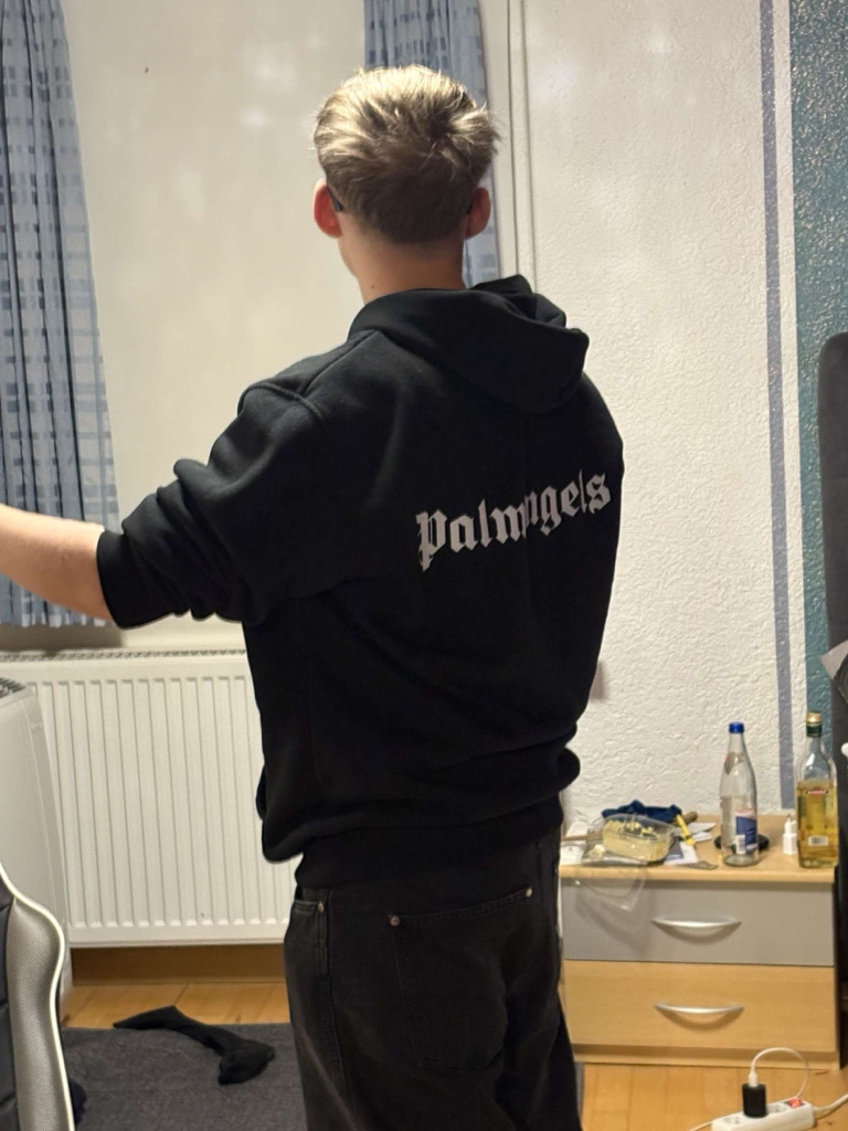 @hornyguy187 from Germany