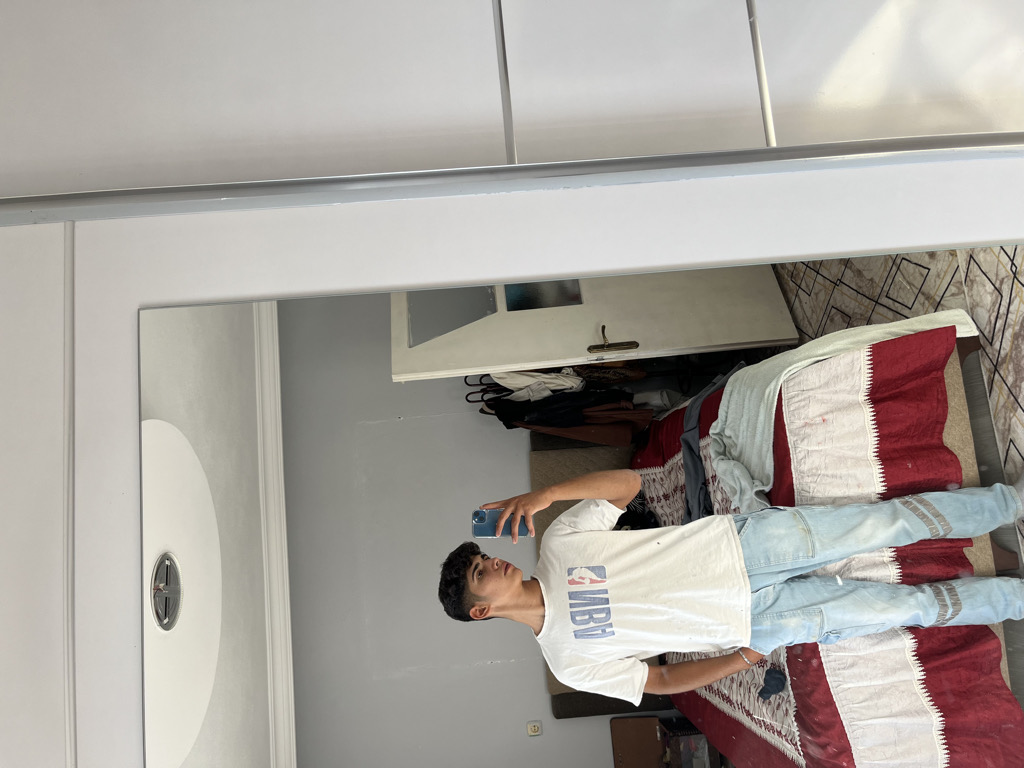 @u16573092