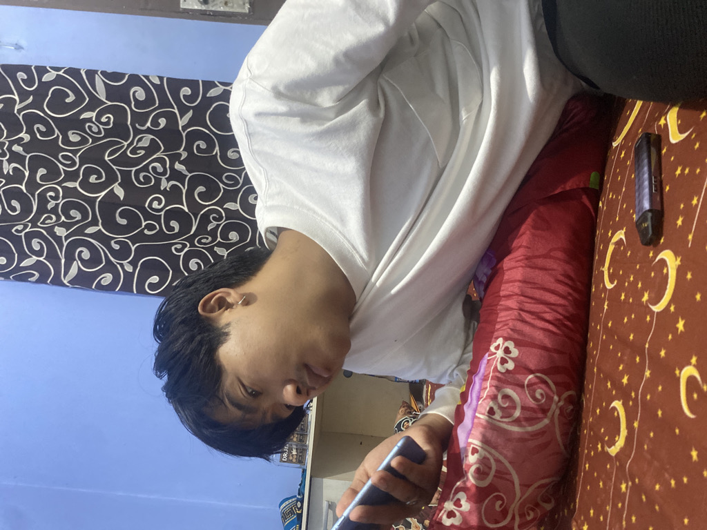 @farrhncoy