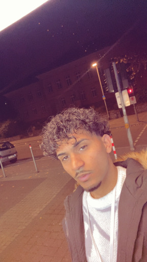 @u19066112 from Germany