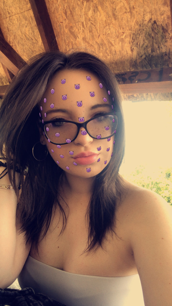 @noemiiii18 from Hungary