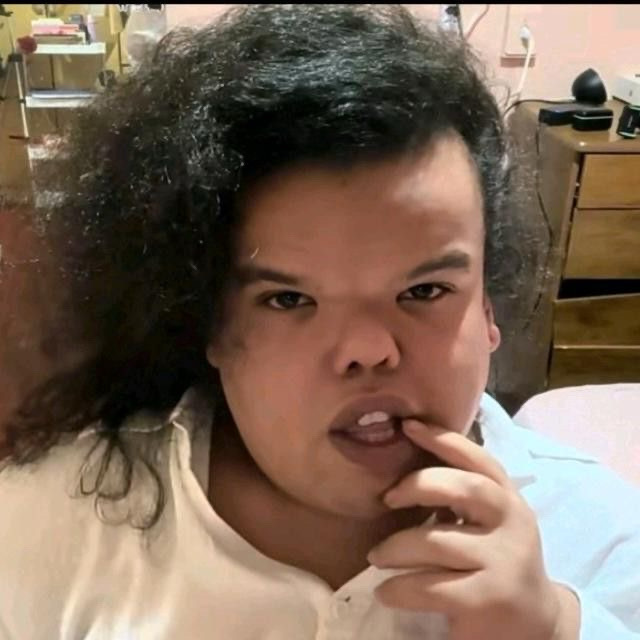 @dandaramarciel from South Korea