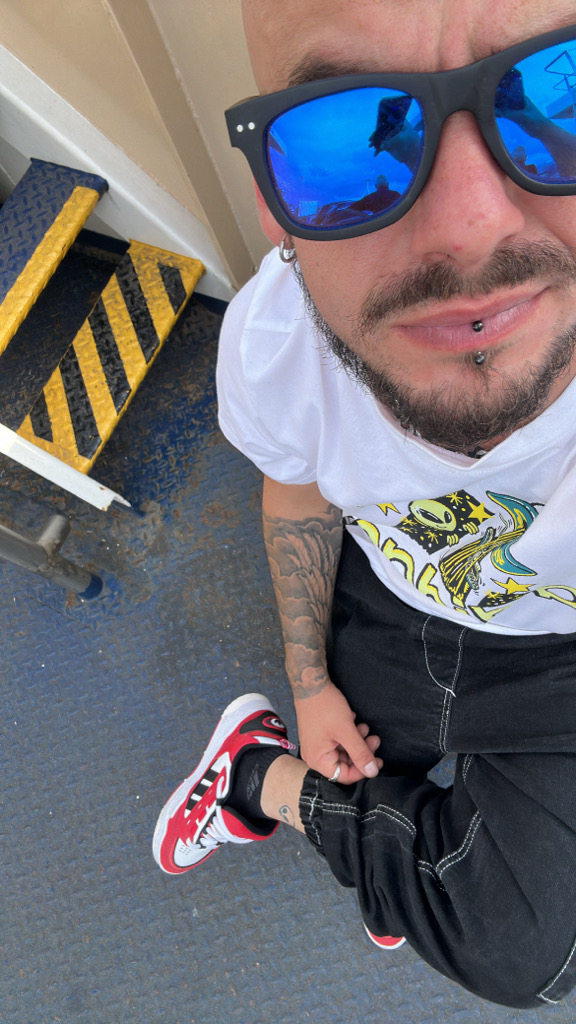 @trapdeal from Greece