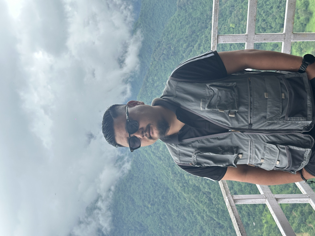 @d010294 from India