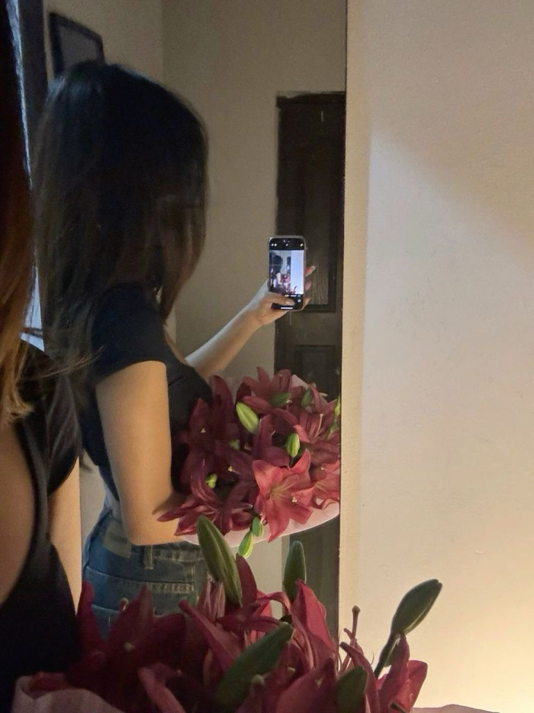 @linaraa from Switzerland