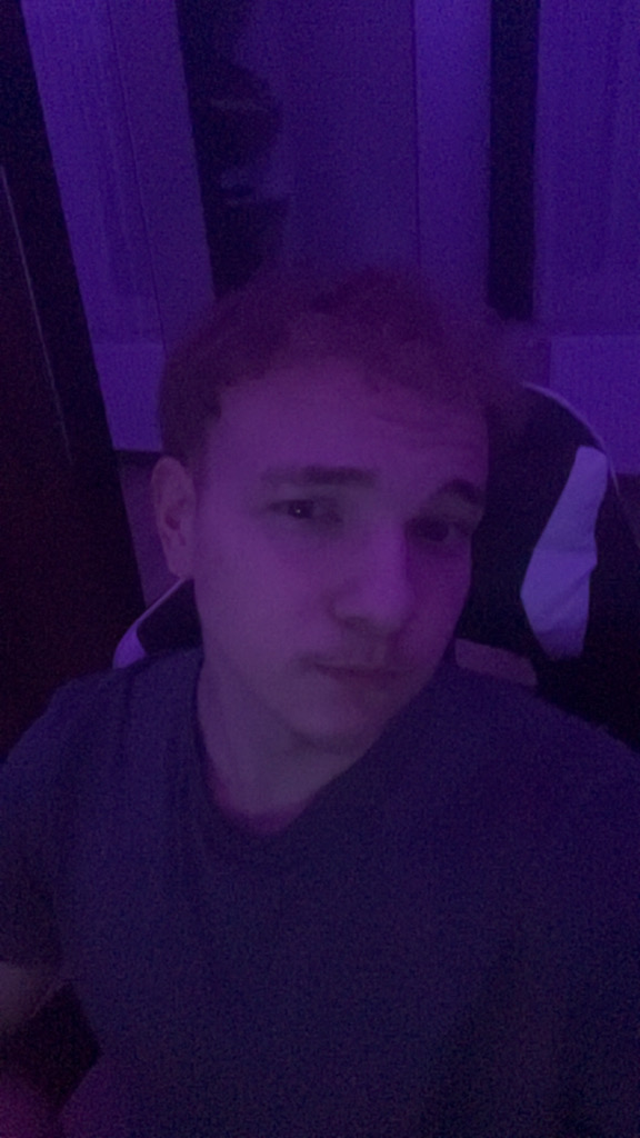 @zozesz from Hungary