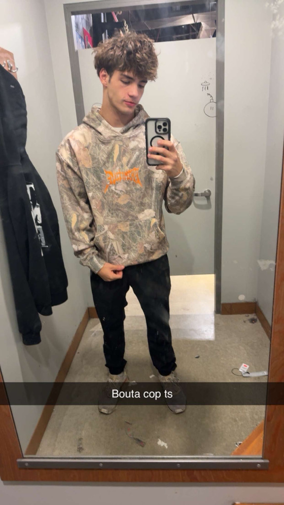 @justinbenshoof