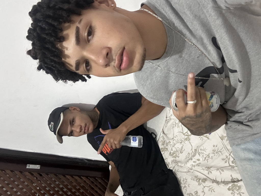 @hdhdjnsns