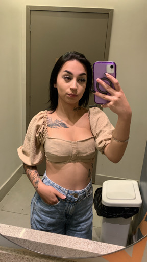 @feernanda01 from France