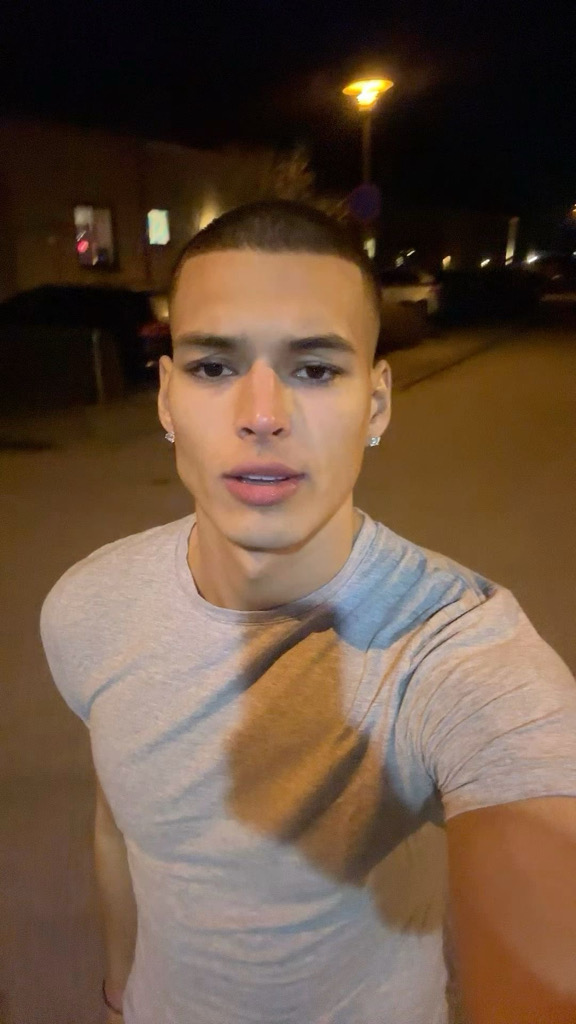 @carlsl__ from Argentina