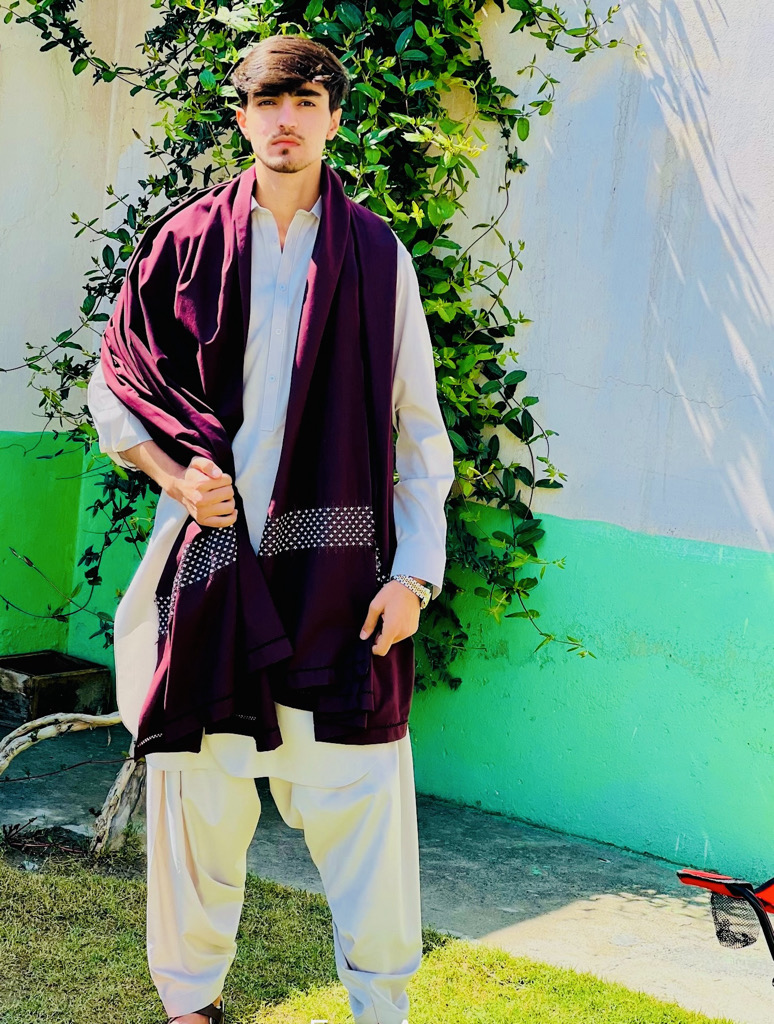 @u83630946azlan