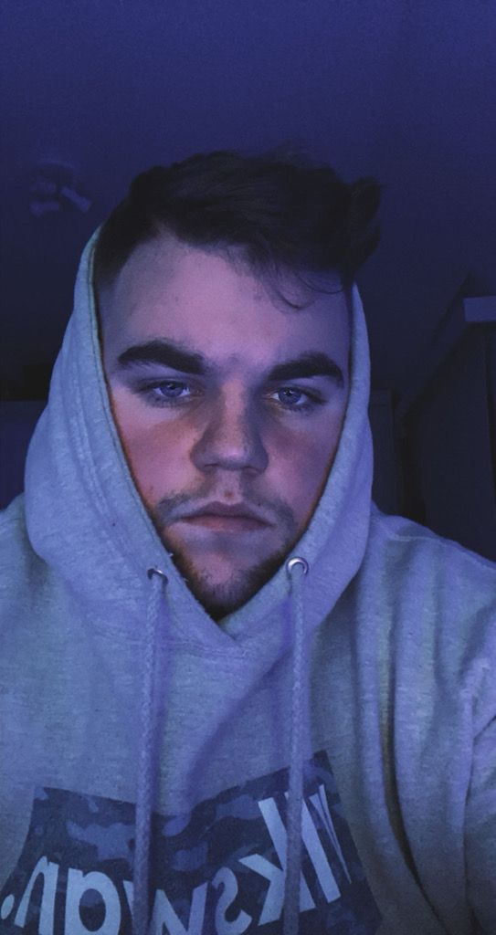 @max_db from Belgium
