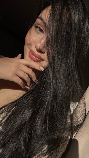 @lina12 from Austria