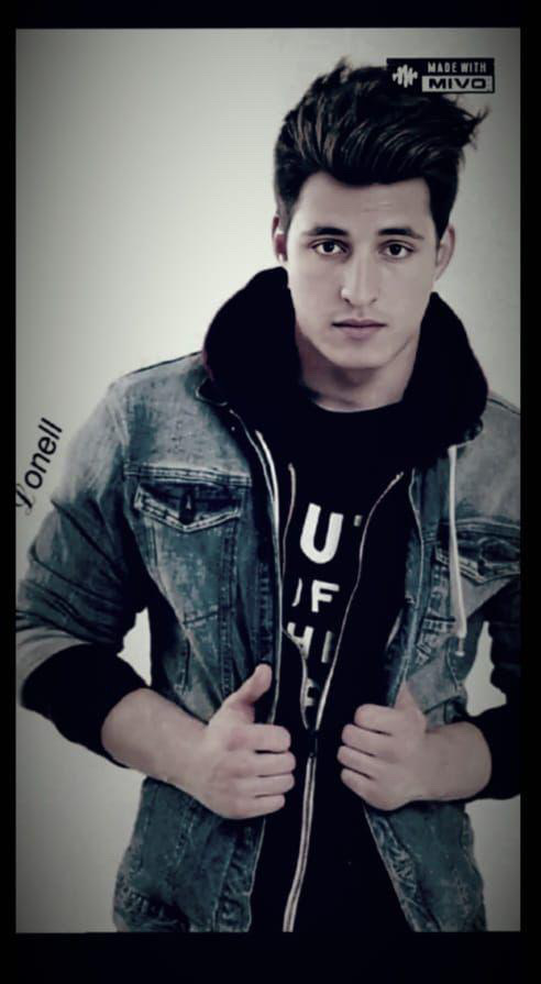 @mr_onyx from Switzerland