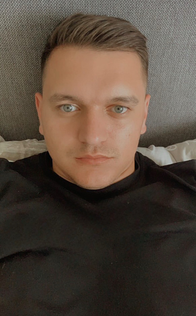 @niko95 from Switzerland
