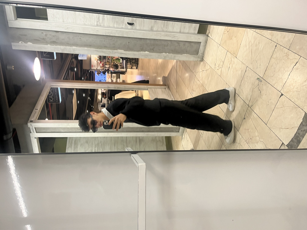 @u28778052