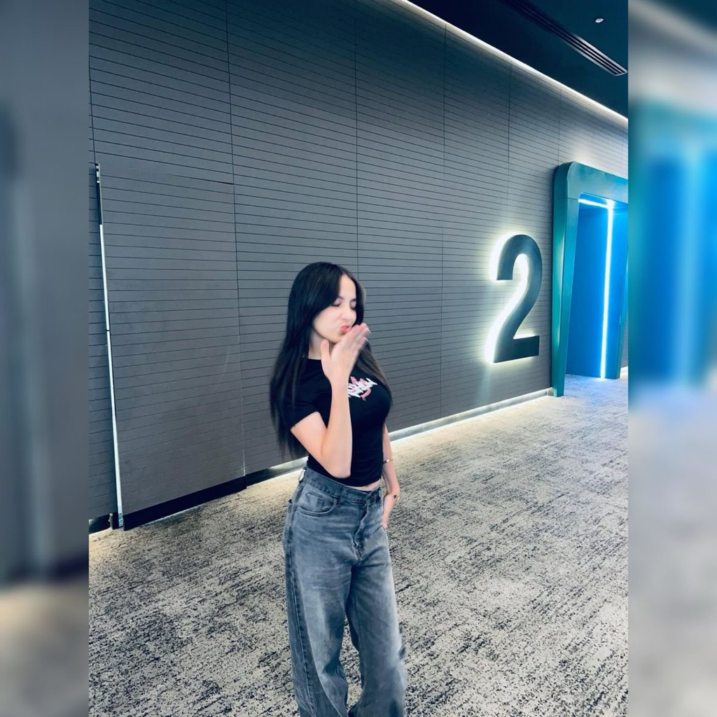@u10043810