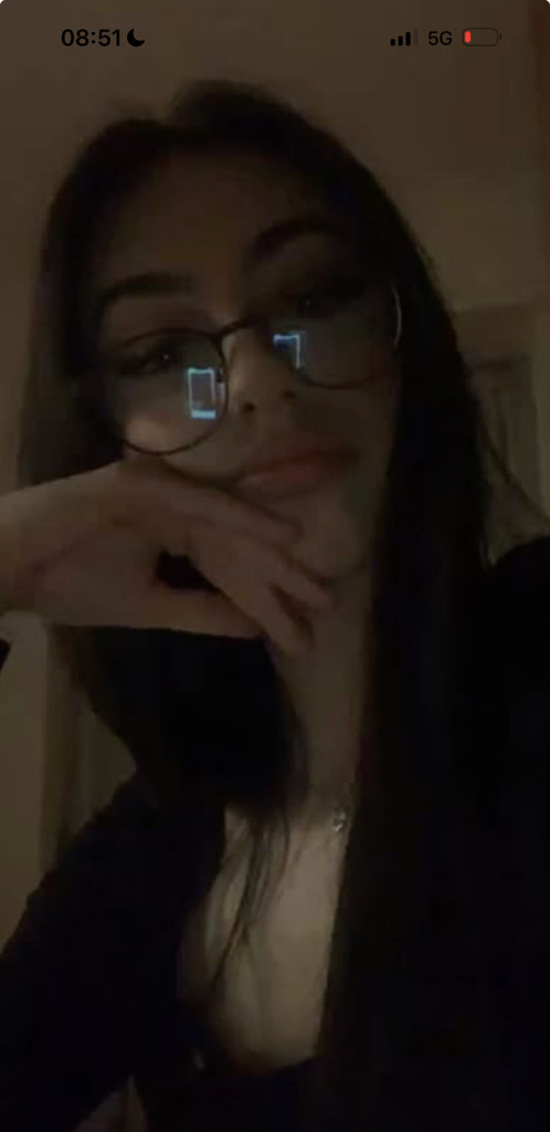 @elliana1 from Sweden