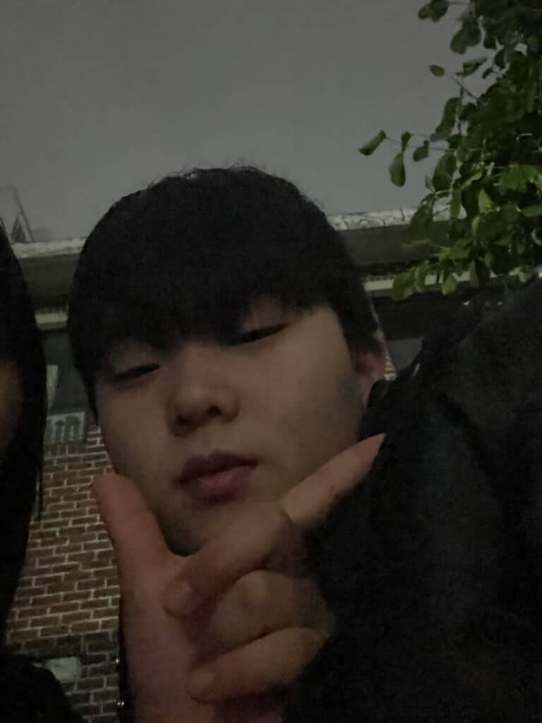 @u59224879 from South Korea