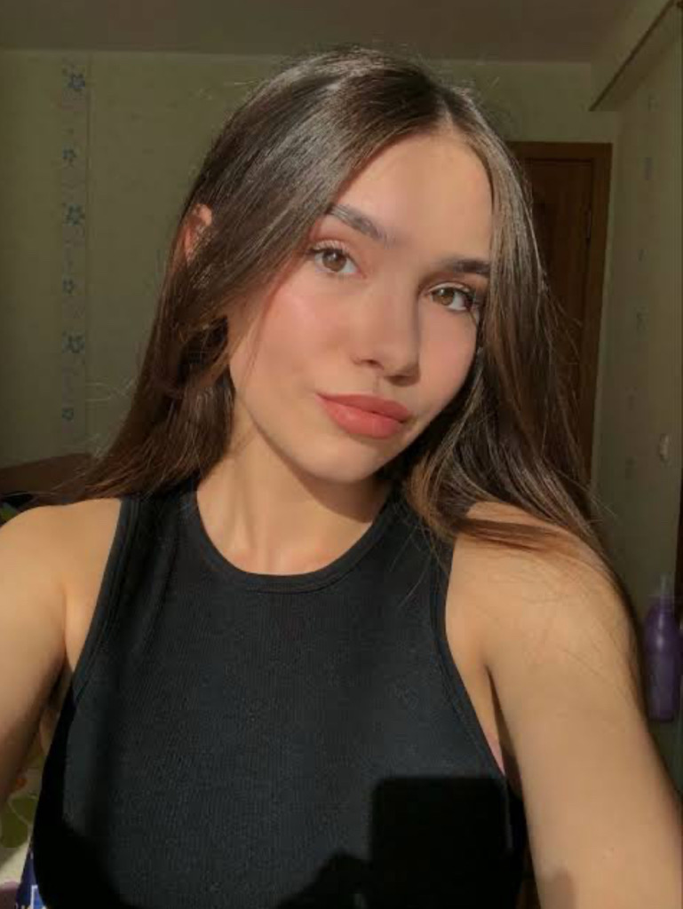 @siwgeyqishdh from Hungary