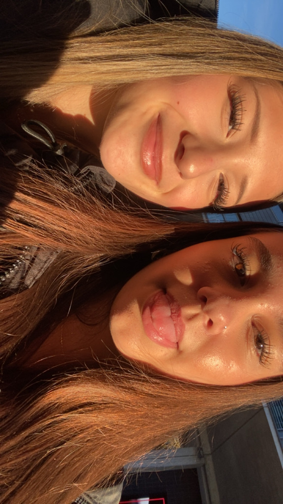 @leylaamelie from Switzerland