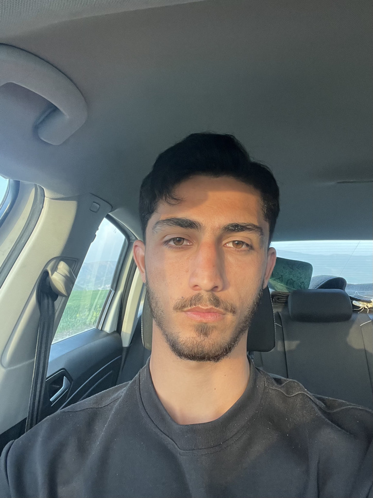 @ary4n