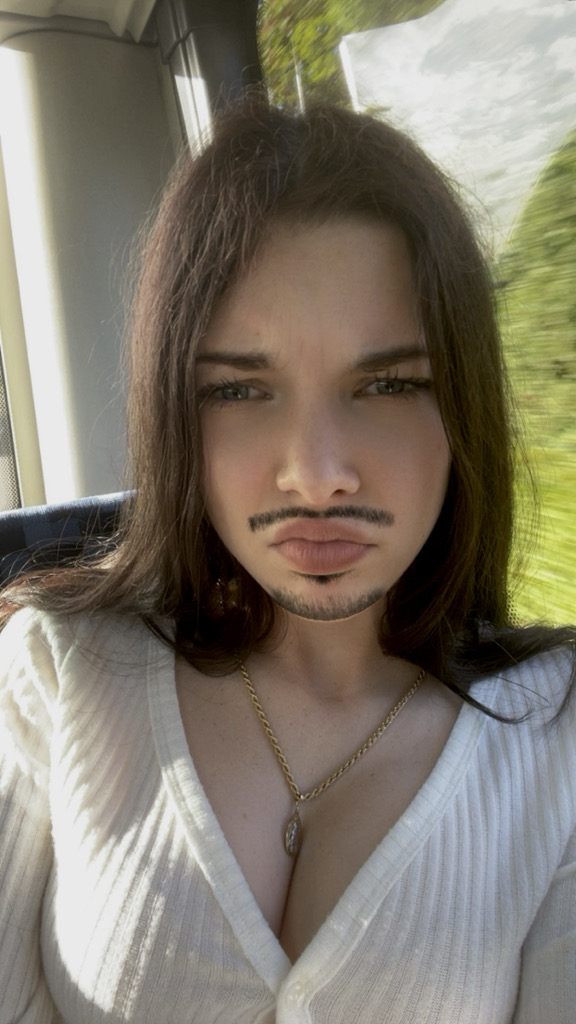 @18cmanglea from Poland